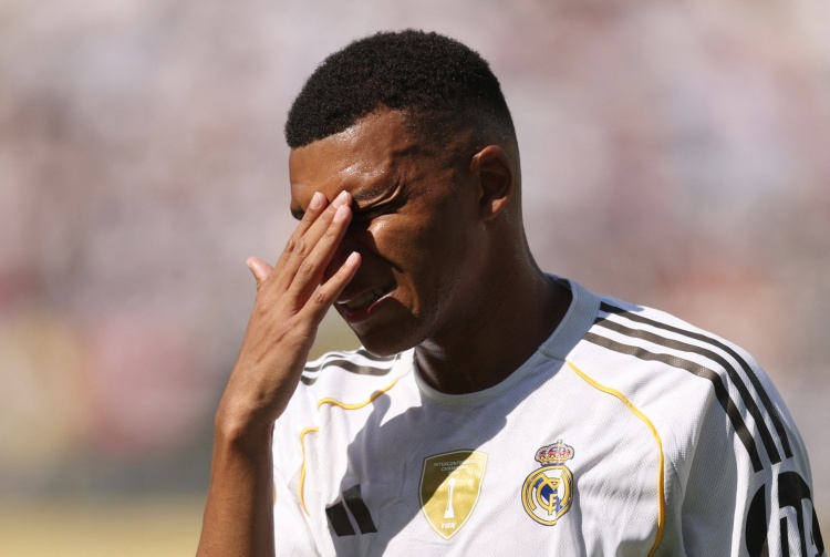 星空体育app-记者：一名皇家奥维耶多球迷因对姆巴佩做种族主义手势而被逮捕