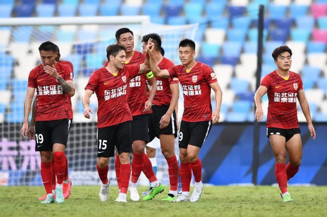 星空体育app下载-【中超】谭龙戴帽+助攻儒尼奥尔 亚泰4比1广州城