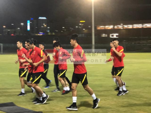星空体育app-国足抵达阿曼恢复性训练 朱辰杰等3人未赴球场